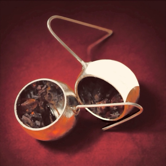 “Fruit Cup” Pomegranate Seed Red Garnet Tumbled Stone Silver Spoon Cove Earrings - Picture 5 of 8